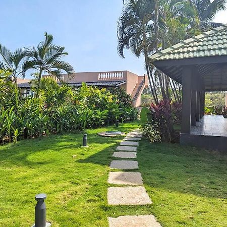 Cove Luxury Beach Villa Mahabalipuram Bagian luar foto