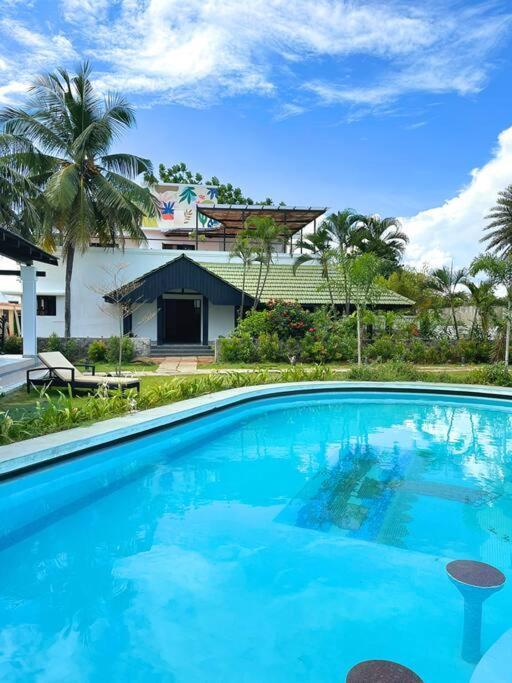 Cove Luxury Beach Villa Mahabalipuram Bagian luar foto
